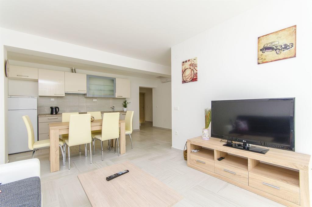 Apartment Darko Podstrana Ngoại thất bức ảnh